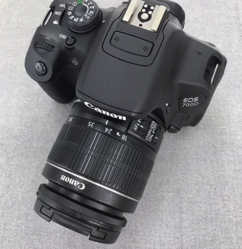 佳能700D+18-55镜头新手入门单反套...