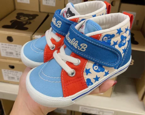 MIKI HOUSE 儿童帆布鞋，DB拼色...