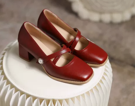 方头淑女粗中跟玛丽珍鞋红色婚鞋39号全新未...