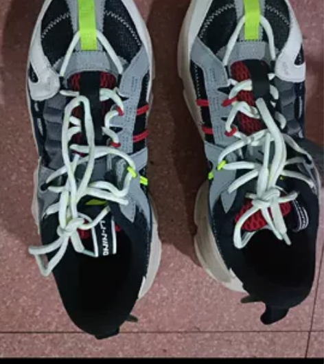 二手李宁男鞋43 吗不议价包邮 感兴趣的话...