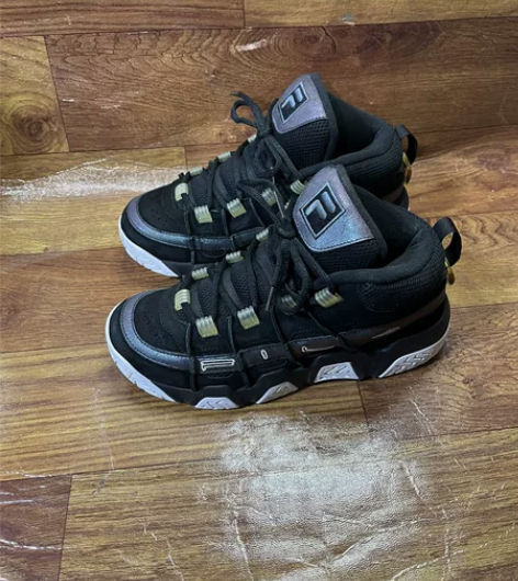 40码   斐乐Fila  冬季男女同款运...