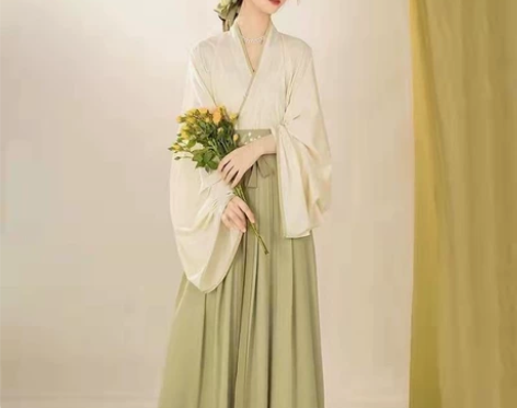 【租赁】汉服出租写真服装魏晋制交领上褥破裙...