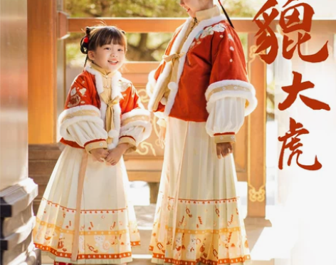 乌扣.貔大虎 女童汉服拜年服冬季保暖套装