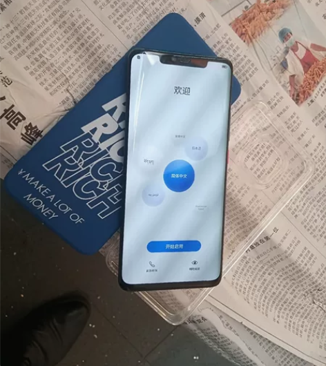 华为mate20Pro UD版     8...