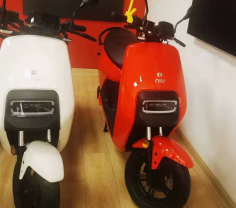 全新小牛电动G3,白色都市版原价4599现...