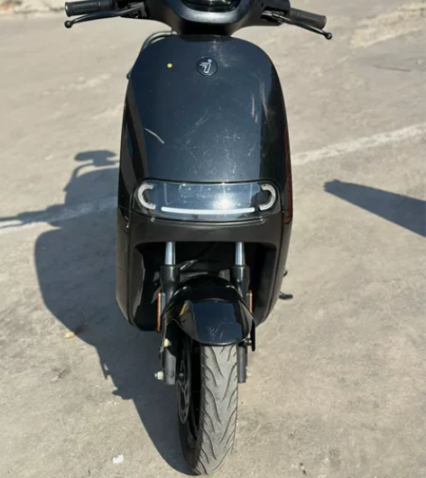 九号电动E80c.外观有轻微划痕，去年7月...