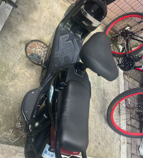 因本人换工作出售一台家用电动车。钥匙齐全。...