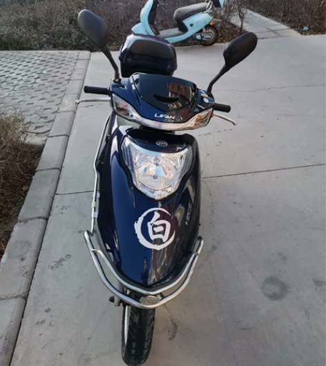 2020年8月份的力帆牌国四电喷摩托车，手...