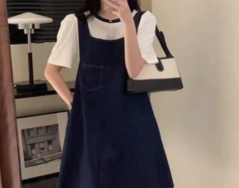 不买后悔新款好看复古气质蓝明线小口袋牛仔背...