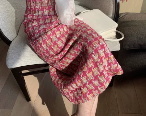 小香风半身裙秋冬2022年新款直筒包臀裙百...