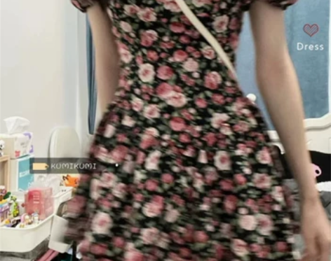 复古辣妹裙子方领泡泡袖碎花裙收腰显瘦蓬蓬裙...