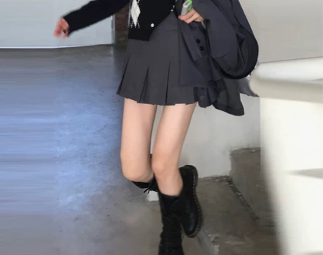 ?灰色百褶裙女秋季新款高腰半身裙学院风tb...