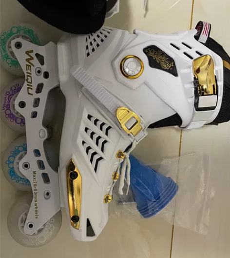 溜冰鞋成人专业平花式校园轮滑鞋男女成年初学...