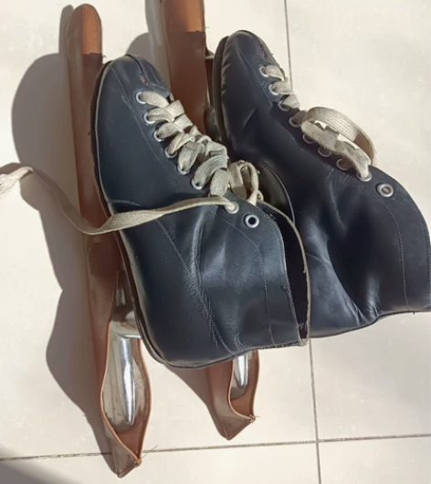 自己滑冰用的,黑龙冰刀速滑冰刀老品牌“黑龙...