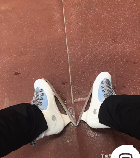 黄岛7楼金鼎滑冰教练，大人孩子男女都可，1...