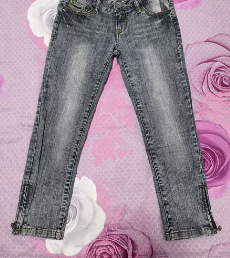 ONLY  七分牛仔裤，版型好，时尚，16...