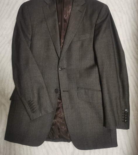 皮尔卡丹男纯羊毛46R西服,双开叉收腰明显...