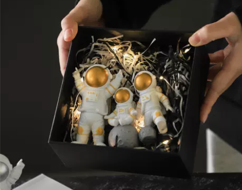 【整套3个10.9米包邮】宇航员摆件可爱太空人模型现代家居客...