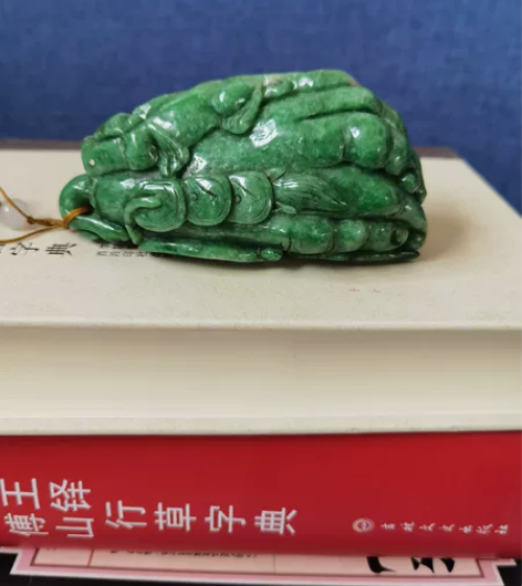 玉雕手把件，无瑕无磕无绺，长度11公分，宽...
