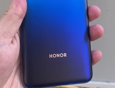 荣耀V30 pro，麒麟990集成5G芯片...