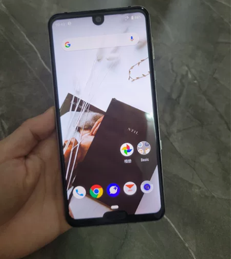 夏普r3手机 ，完美屏，128g内存， 想...