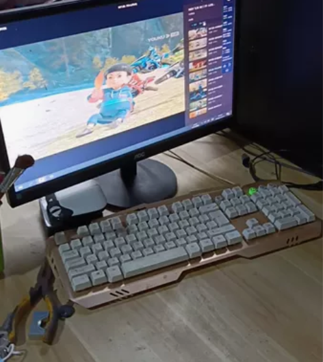 华硕台式电脑，配置成色如图，看电视，剪辑视...