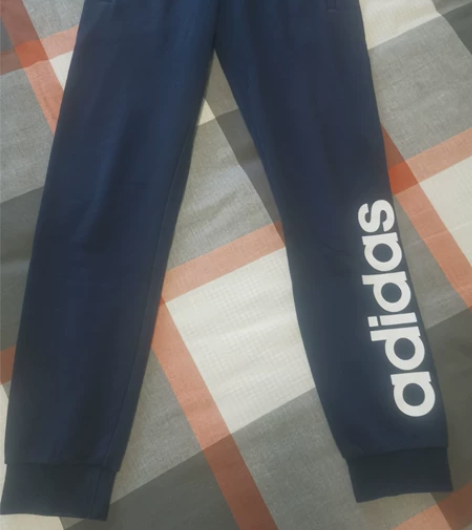 adidas阿迪运动缩脚裤，M码，9新 感...