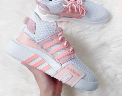 阿迪女鞋,购于滔博运动。36码,全新,全新...