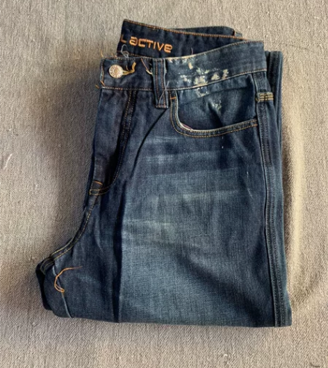 《库存牛仔裤瑕疵特价》19.9元包邮 春秋...