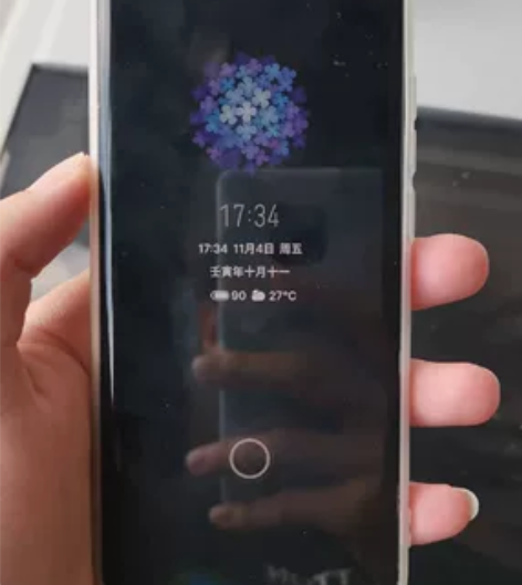 魅族18s，有5g，电池容量有4000，手...