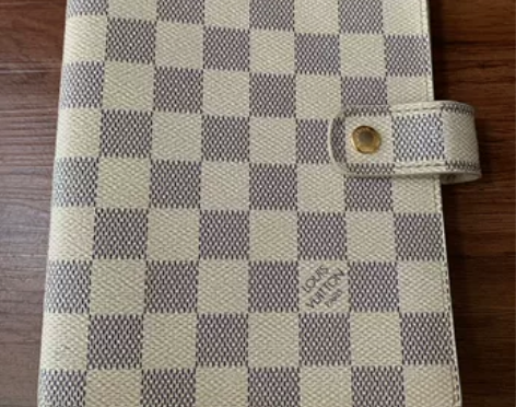 lv白色棋盘格 中号手账笔记本记事本，可放...
