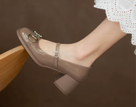 法式单鞋女真皮漆皮圆头娃娃鞋复古一字扣玛丽...