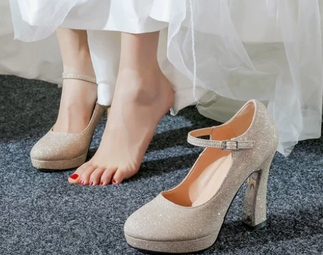 【划算价】法式婚鞋夏季女2021年新款婚纱...