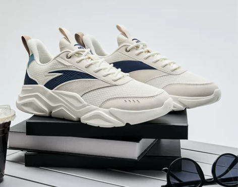 安踏休闲鞋男鞋2022年冬季轻便增高老爹鞋...