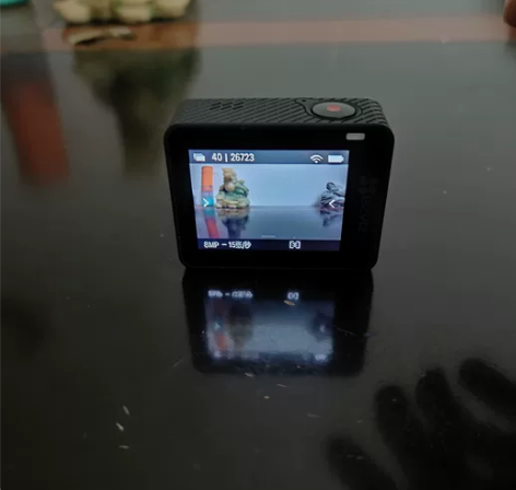 萤石牌 S2运动相机行车版 盒子 ,充电器,都是原装的,买回... 萤石牌 S2运动相机行车版 盒子 ,充电器,都是原装的,买回...