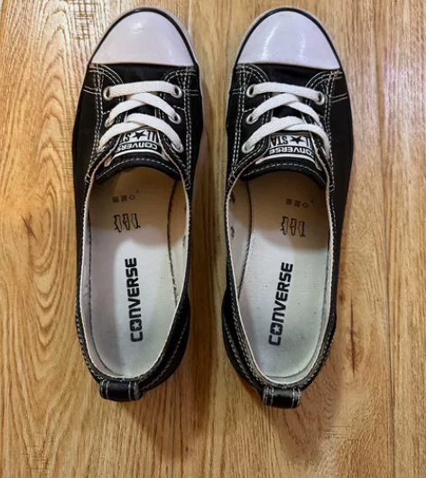 匡威正品，38码，穿过痕迹 感兴趣的话点“...