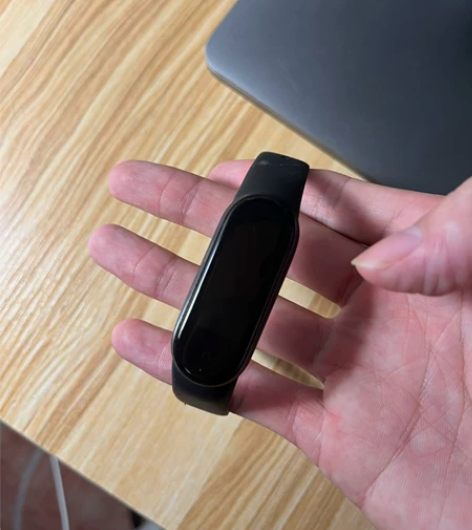 小米手环5，闲置出售 感兴趣的话点“我想要...