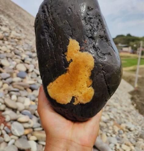 画面人物古代人老夫子图案石大自然的鬼斧神工...