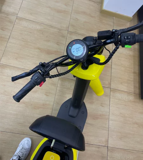 #小牛电动UQiS 清仓促销 到手价3...