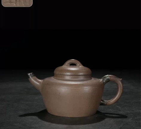 【古珍玩藏】·【歷代壺藝】 【桥钮素面壶】...