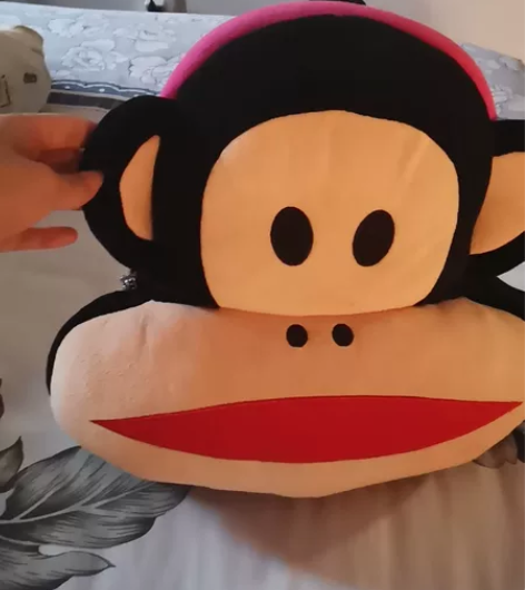 儿童小背包，未使用过，长30厘米，嘴巴宽3...