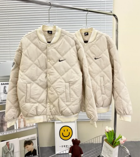 2 Nike复古菱格背后logo贴布绣棒球...