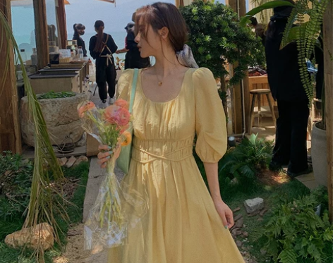 大花媛2021夏季新款法式裙收腰气质中长款...