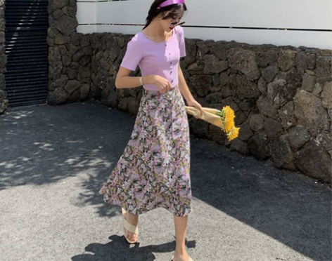 2020夏季薄款碎花半身裙油画风显瘦伞裙中...