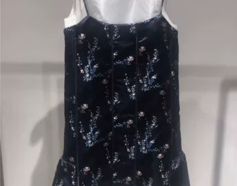 2019夏装新款复古提花荷叶边裙短袖吊带两...