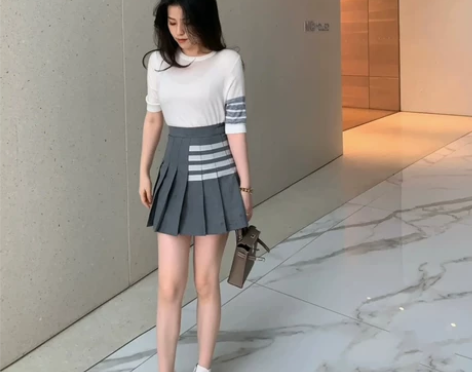 西装料TB灰色百褶裙A字显瘦百搭白色短裙半...