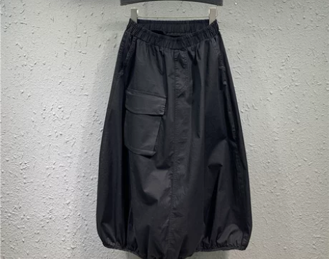 欧货2022休闲夏季显瘦黑色高腰半身裙女半...