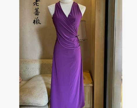 轻松桃子原创自制夏季裙子广岛之恋港风v领弹...