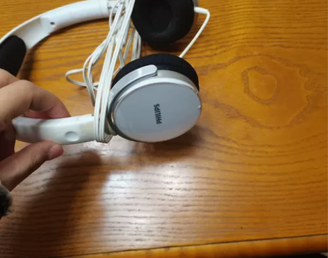 飞利浦耳机，30出 感兴趣的话点“我想要”...