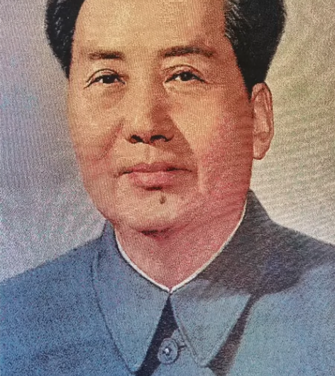 苏州园林购入苏绣教员画像，苏绣工艺，可议价...
